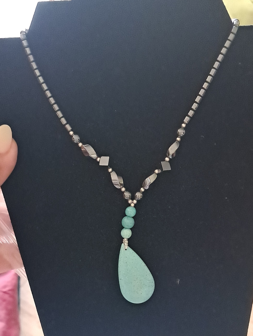 Fashion Jewelry Turquoise Teardrop Pendant Necklace with Hematite Beads